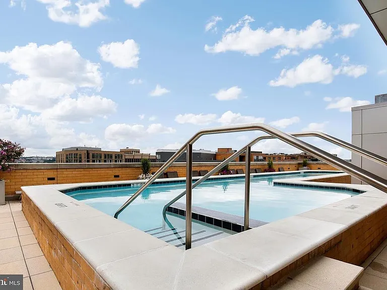 440 L St NW #1106 — Photo 32