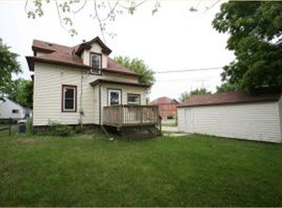 2nd image of 313 PINE