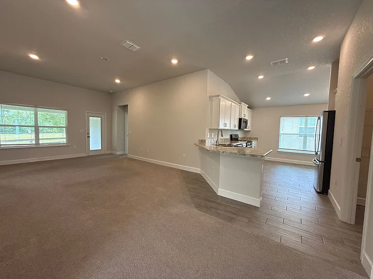 199 NW 45th Loop — Photo 11
