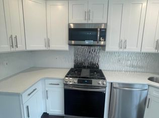 17 Lone Star Ln, Manalapan, NJ 07726