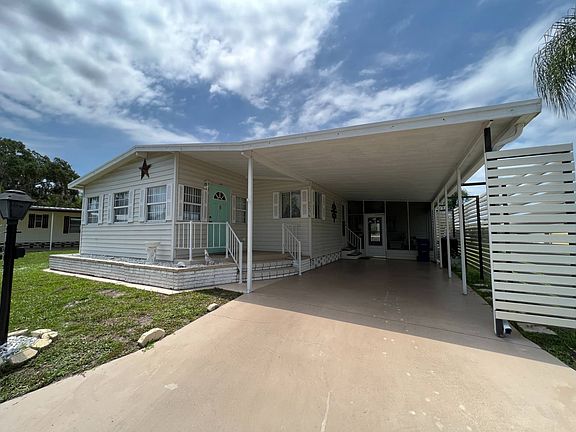 3rd image of 3236 Bay Oaks Dr