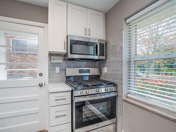 2nd image of 7042 Jamieson Ave #H