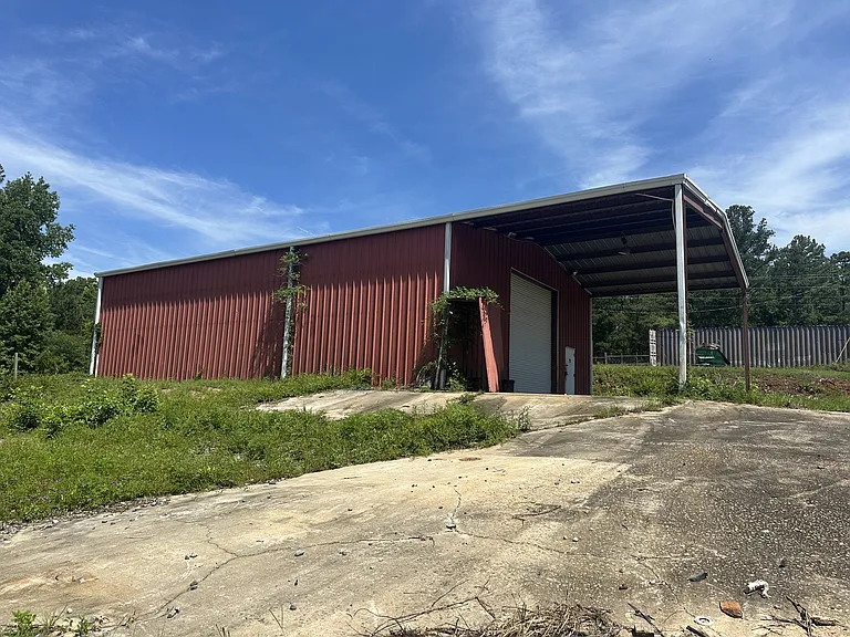 890 State Highway 49 W — Photo 2