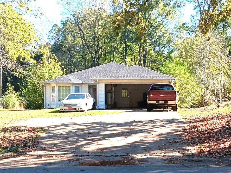 1st image of 414 2nd St SW