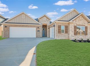 3907 SW Pecan Cir, Bentonville, AR 72713