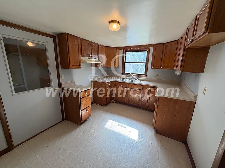 23 Brewer Rd — Photo 3