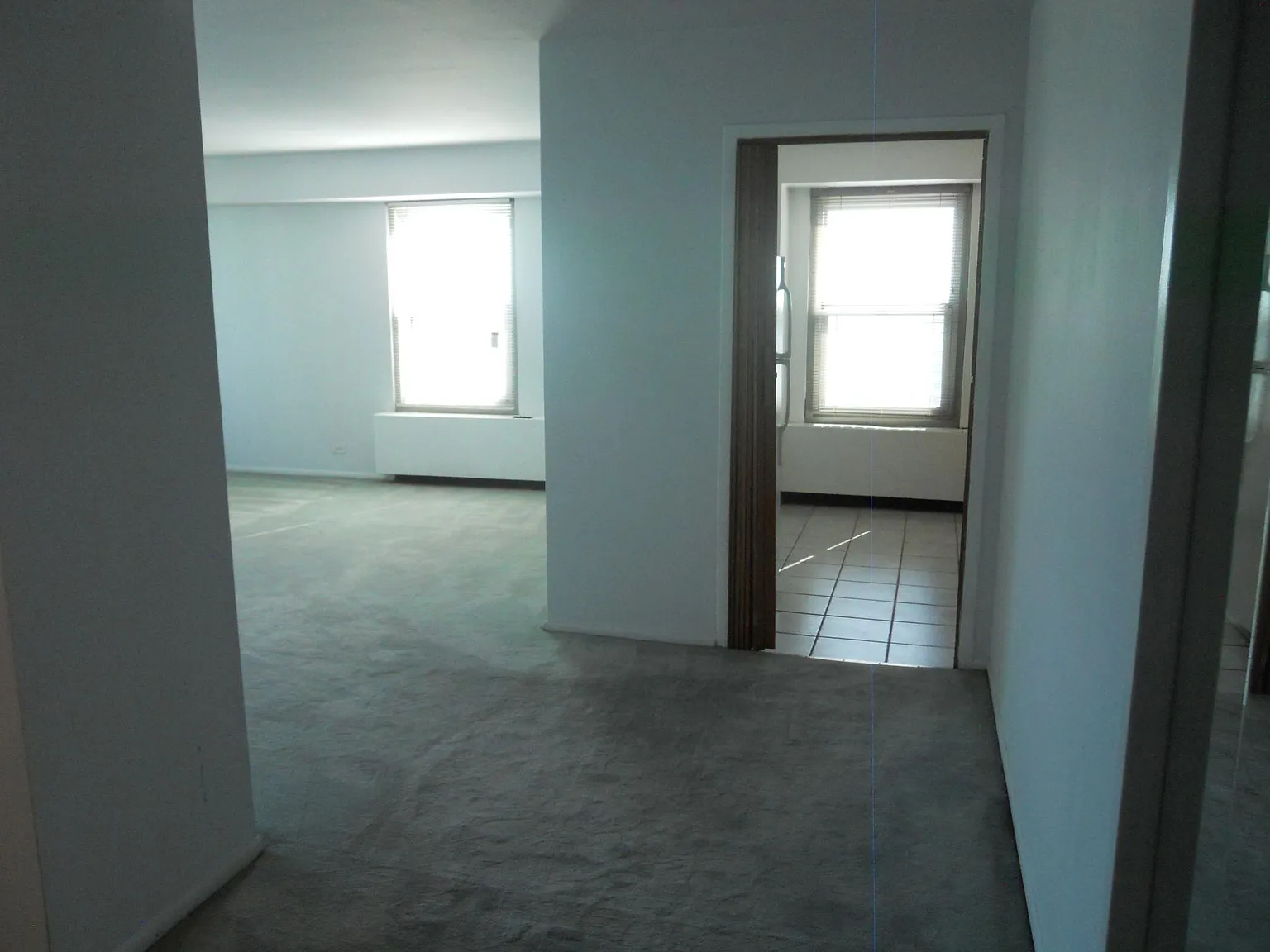 1 bed, 908 sqft, $2,100 — Photo 3