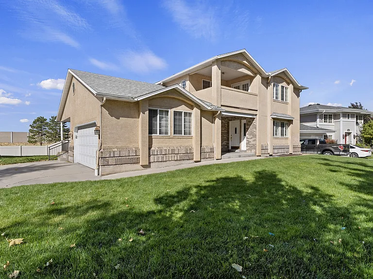 3666 S Pearblossom Cir — Photo 4