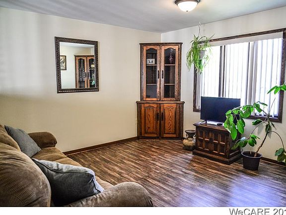 4th image of 290 W 5th St #1