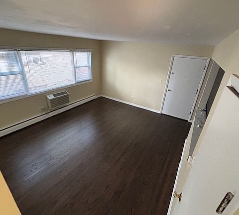 3rd image of 1971 N 19th Ave APT 7