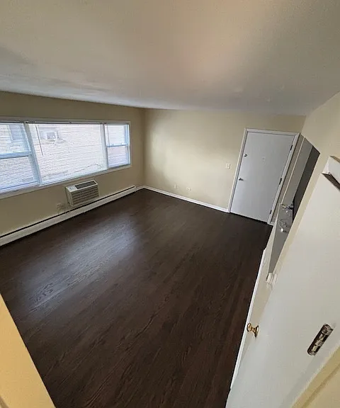 1971 N 19th Ave #7 — Photo 3