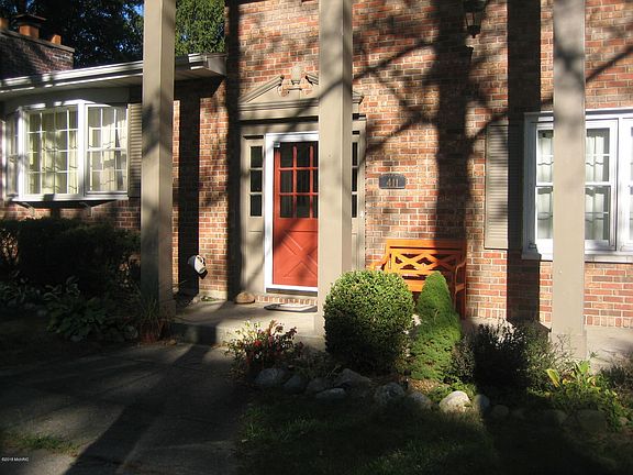 3rd image of 411 S Moorland Dr