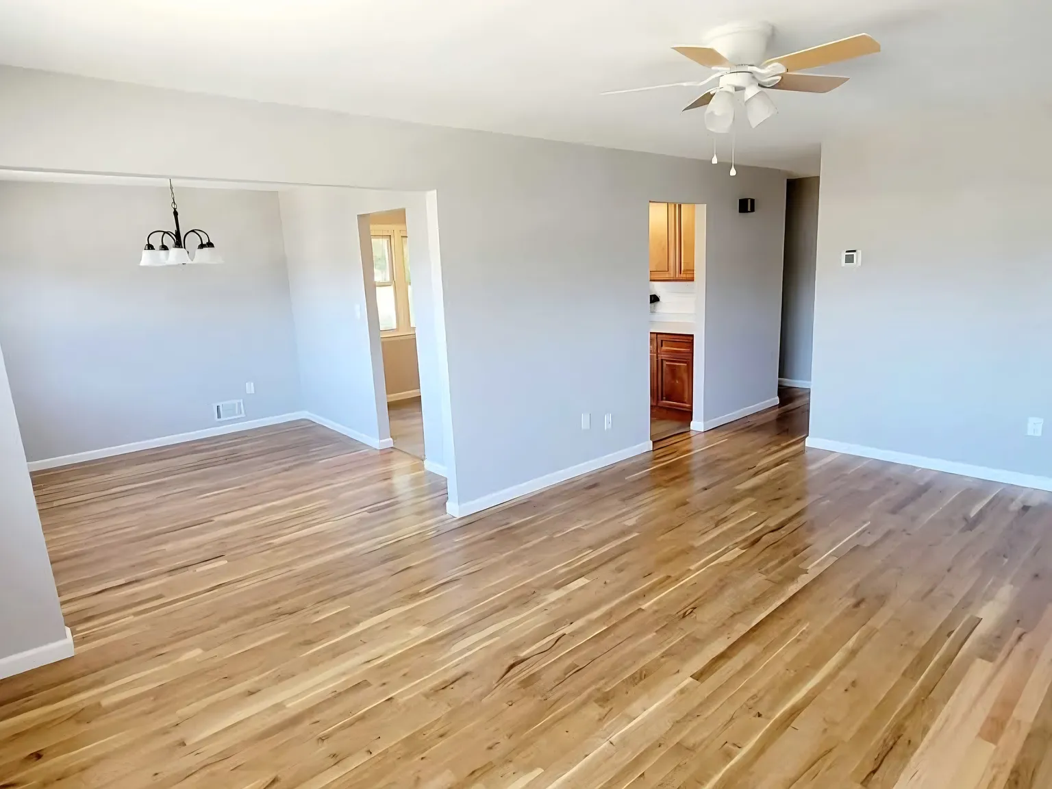3 bed, $2,600 — Photo 3