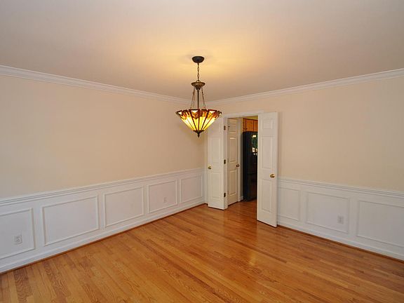 3rd image of 1516 Barley Cir
