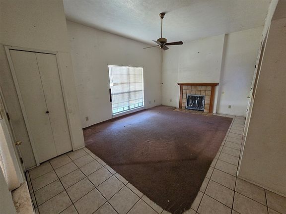 3rd image of 2502 E Timberview Ln