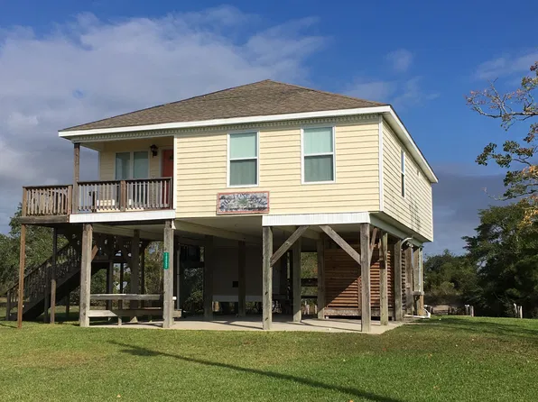 10052 W Park Rd, Bay Saint Louis, MS 39520