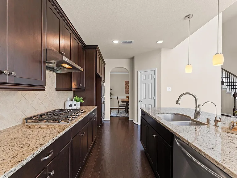 955 Smokethorn Trl — Photo 16