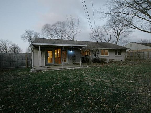 4th image of 6545 Roselawn Ave