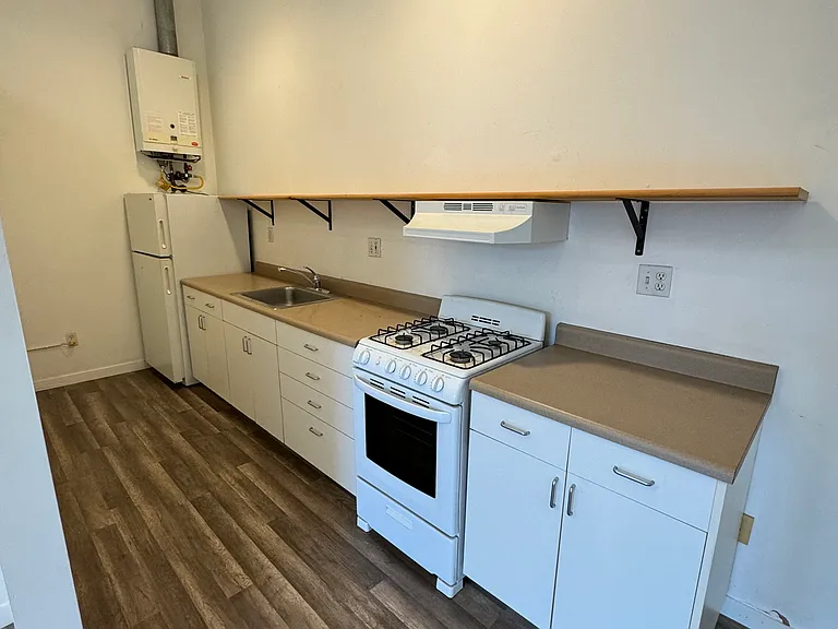 139 W Richmond Ave #7 — Photo 4