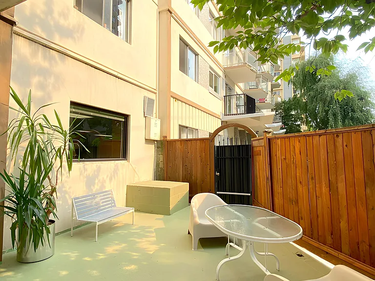 425 Carnarvon St — Photo 26