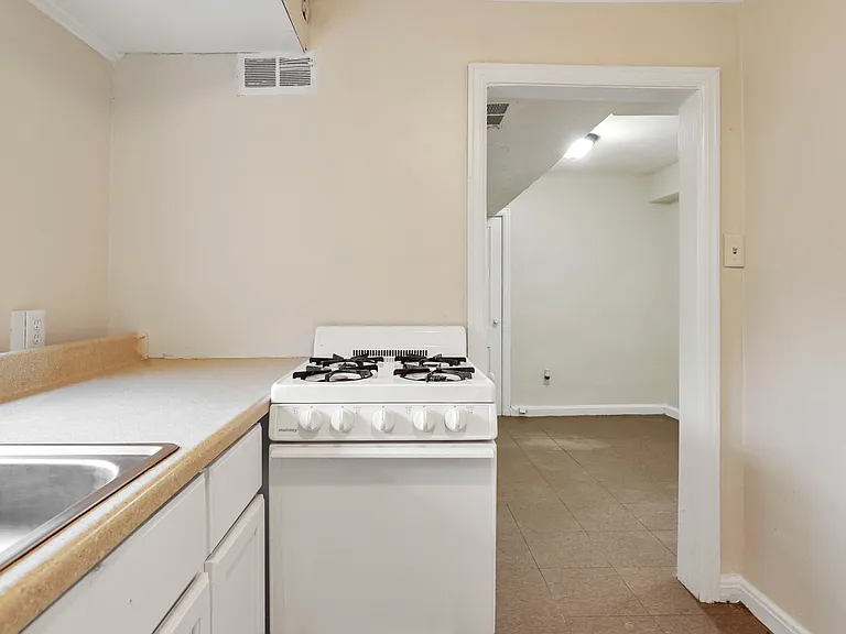 18C Pinewood Dr #D — Photo 15