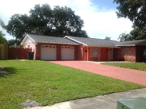 3rd image of 7104 Lawnview Ct