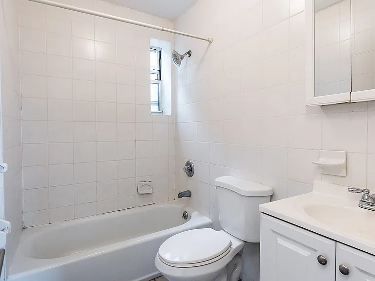 1350 Putnam Ave #2B — Photo 5