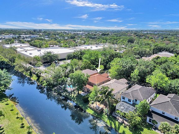 5th image of 1147 NW 97th Drive