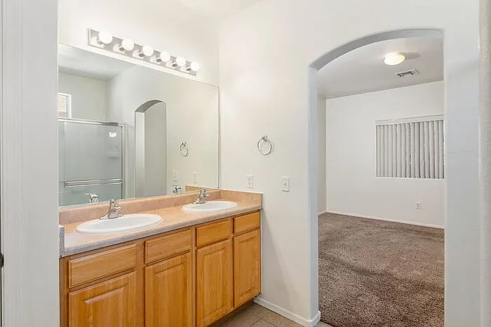 6694 S Avenida — Photo 10