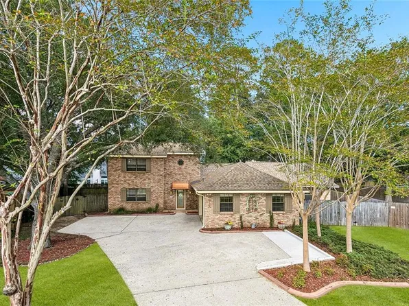 306 Trinity Ln, Mandeville, LA 70471