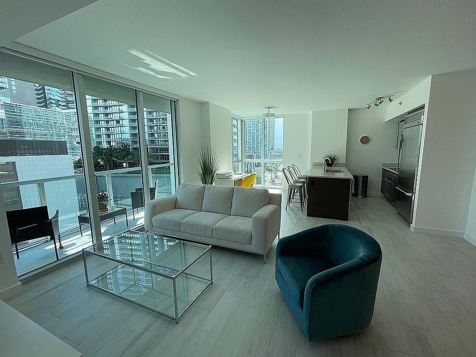 1st image of 55 SE 6th St APT 1402