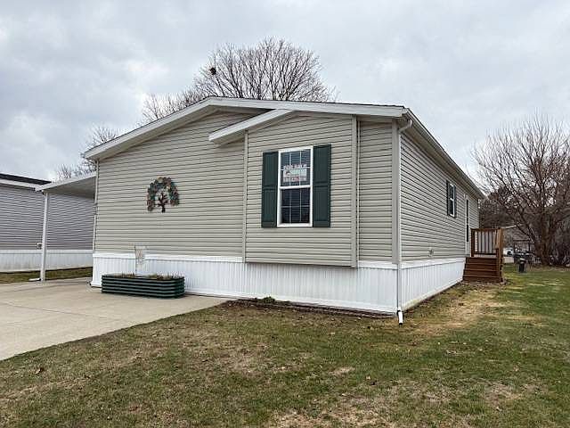 1st image of 472 Flamingo St