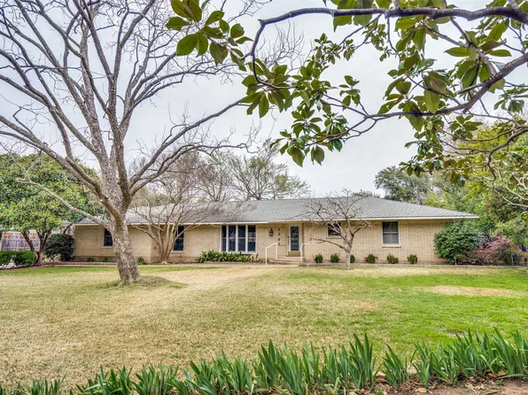4305 Lively Ln, Dallas, TX 75220