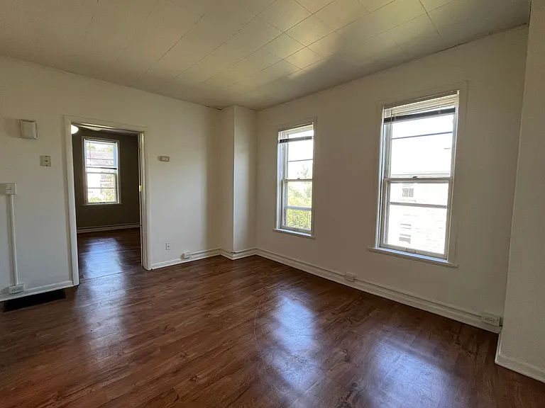 2866 Wicklow St — Photo 8