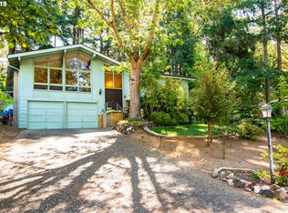 3268 Strathmore Pl, Eugene, OR 97405
