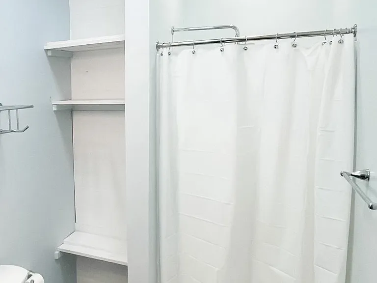 1610 Main St #3F — Photo 9