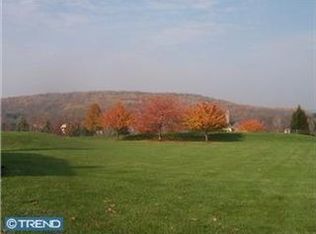 14 Spring Oak Dr, Newtown, PA 18940