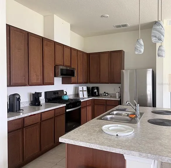 17 Waverly Ln — Photo 4