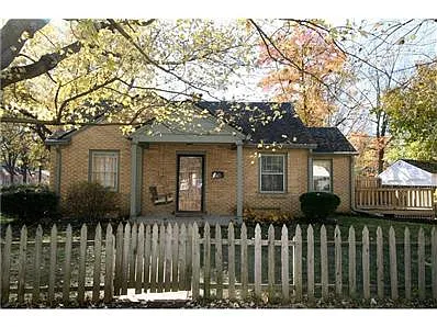 1313 E 57th St photo 1