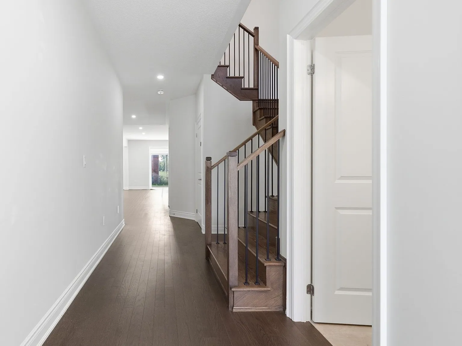 4 bed, $4,250 — Photo 4