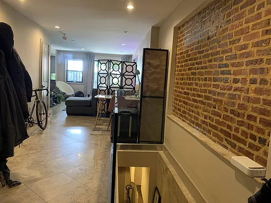 Rented by J & M Realty Services Corp (Management) | media 43