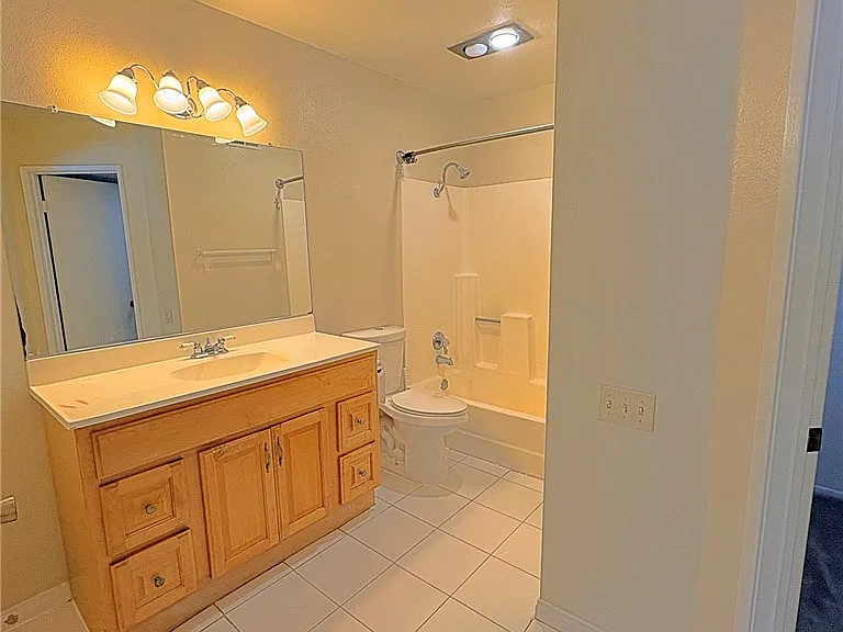 13104 Glen Ct #19 — Photo 8