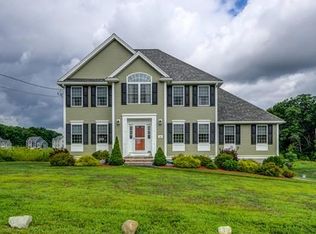 38 Kelly Rd, Dracut, MA 01826