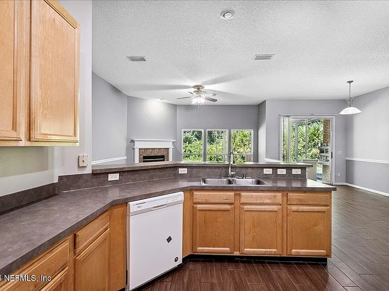 8871 Canopy Oaks Dr — Photo 19