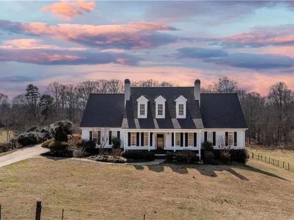 7429 Highway 53, Braselton, GA 30517