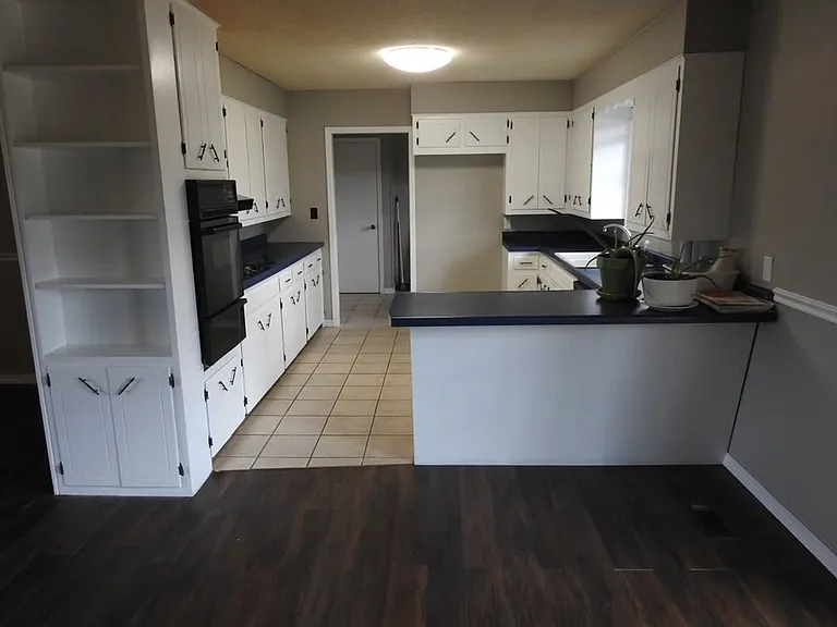 3411 E Heritage Pkwy — Photo 5