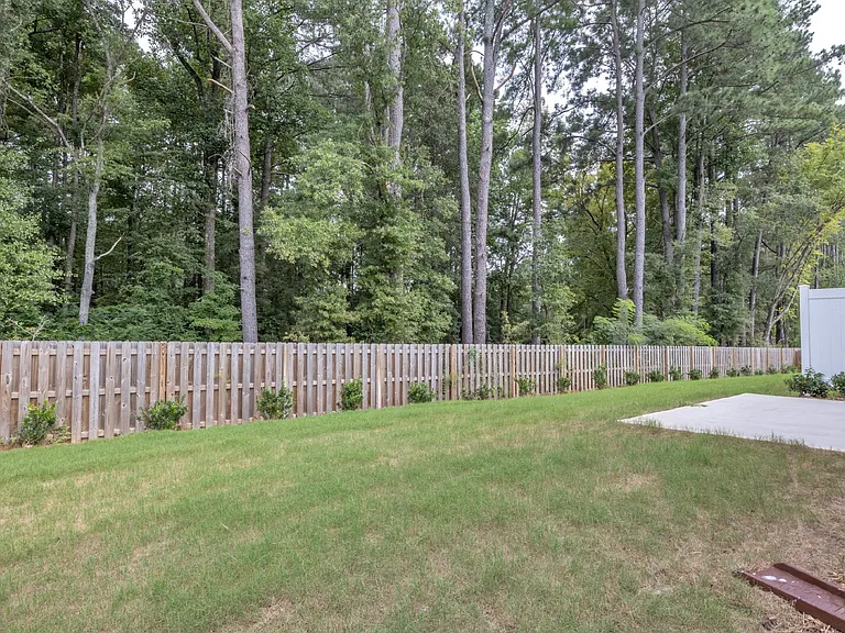 840 McKenzie Park Ter — Photo 42