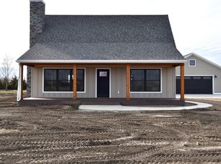105 Castaway Loop, Pierre, SD 57501
