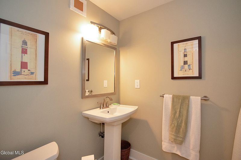 4th image of 409 Madison Avenue APT 301