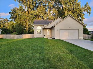 4020 Velma Dr, Fort Gratiot, MI 48059